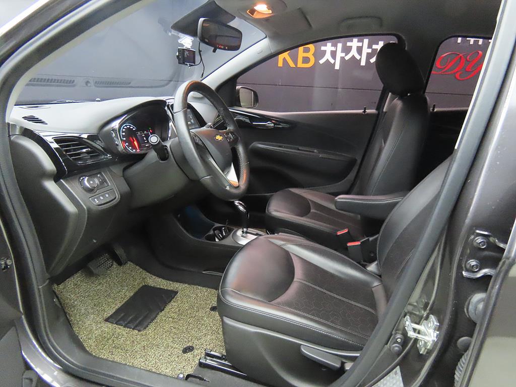 Chevrolet Spark - Vista 5