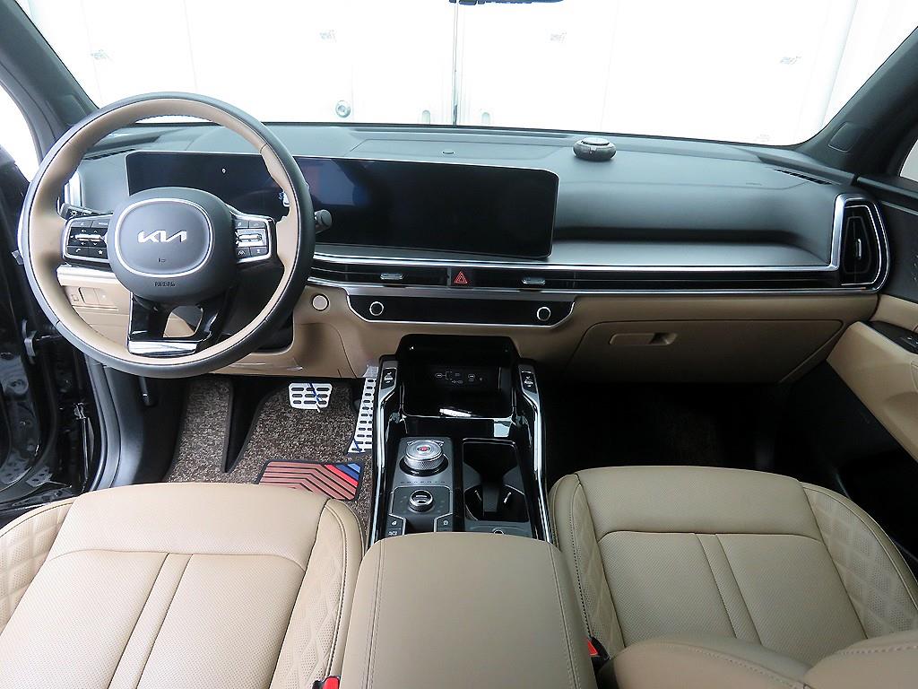 KIA Sorento - Vista 8