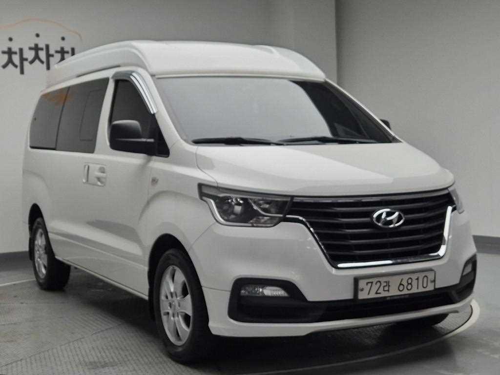 HYUNDAI Starex - Vista 4