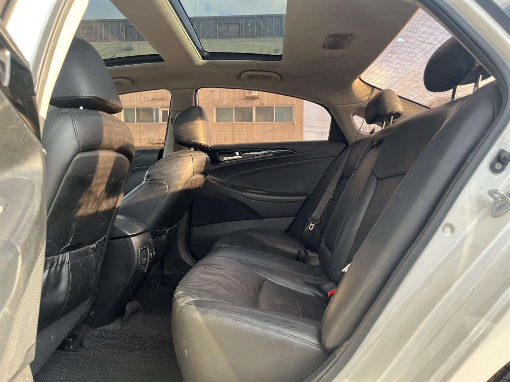 HYUNDAI Sonata 2011 Blanco - Importación desde Corea - HF Imports Iquique - Foto 19