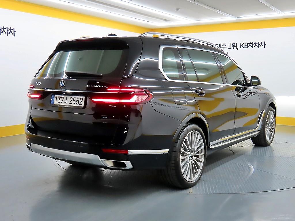 BMW X7 - Vista 4