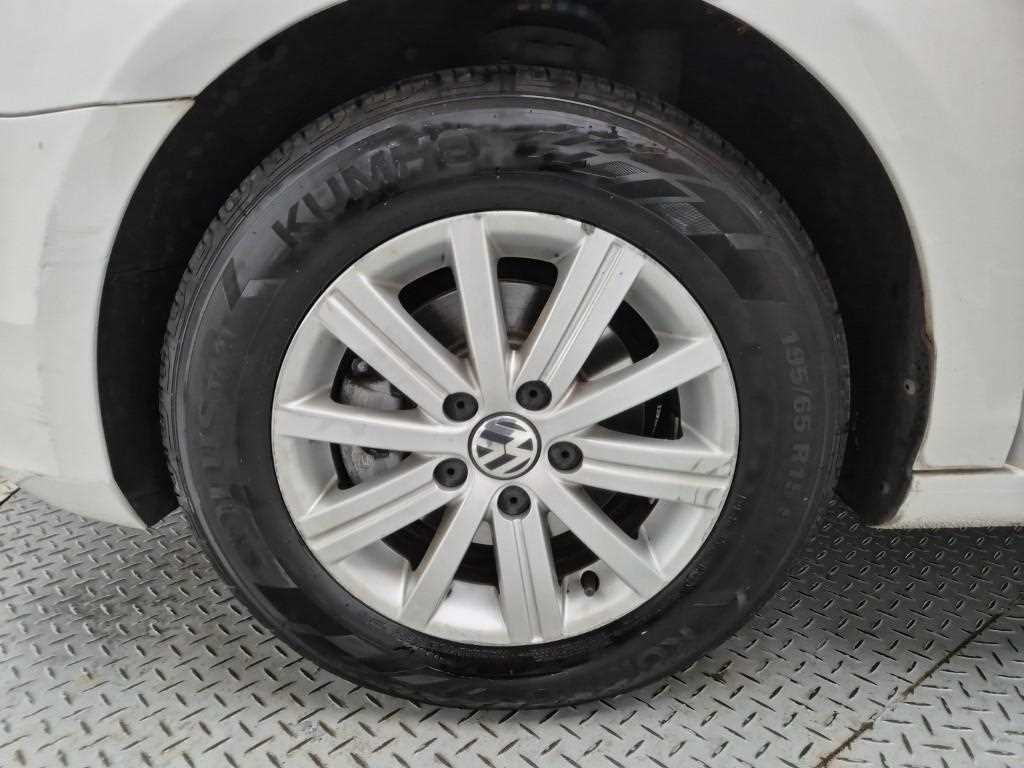 Volkswagen Golf 2011 Blanco - Importación desde Corea - HF Imports Iquique - Foto 18