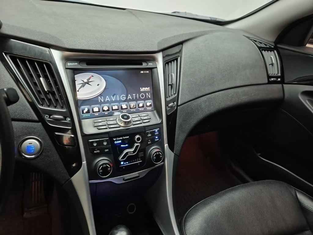 HYUNDAI Sonata - Vista 10