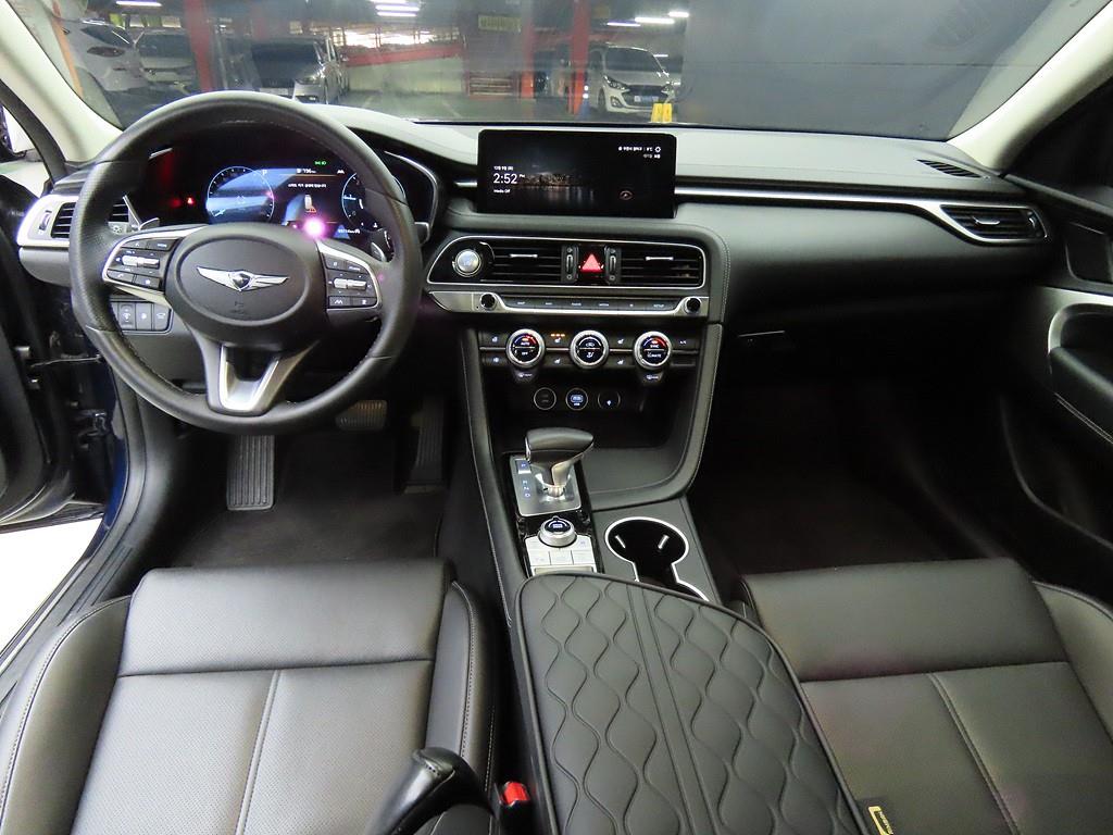 Genesis G70 - Vista 7