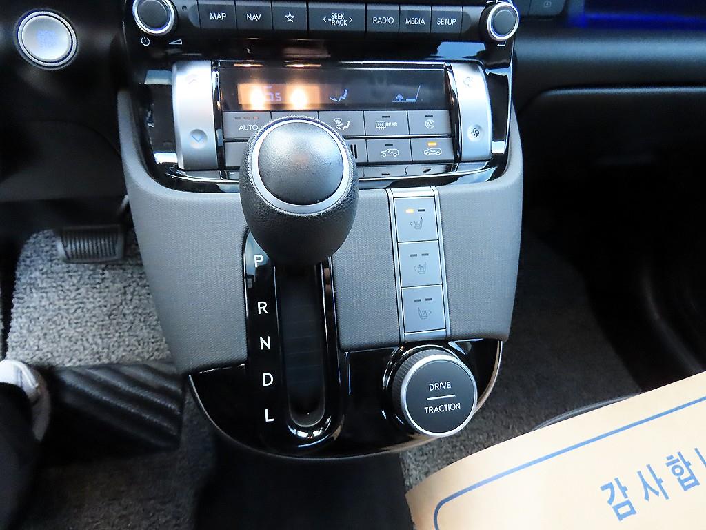 HYUNDAI Casper - Vista 11