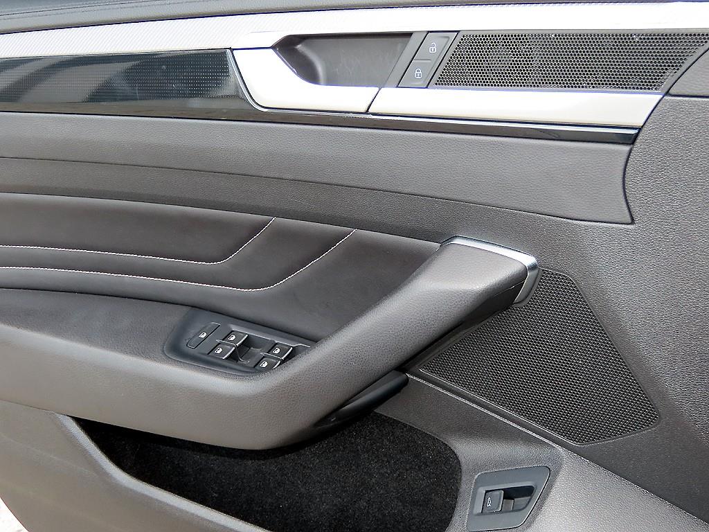 Volkswagen Arteon - Vista 12