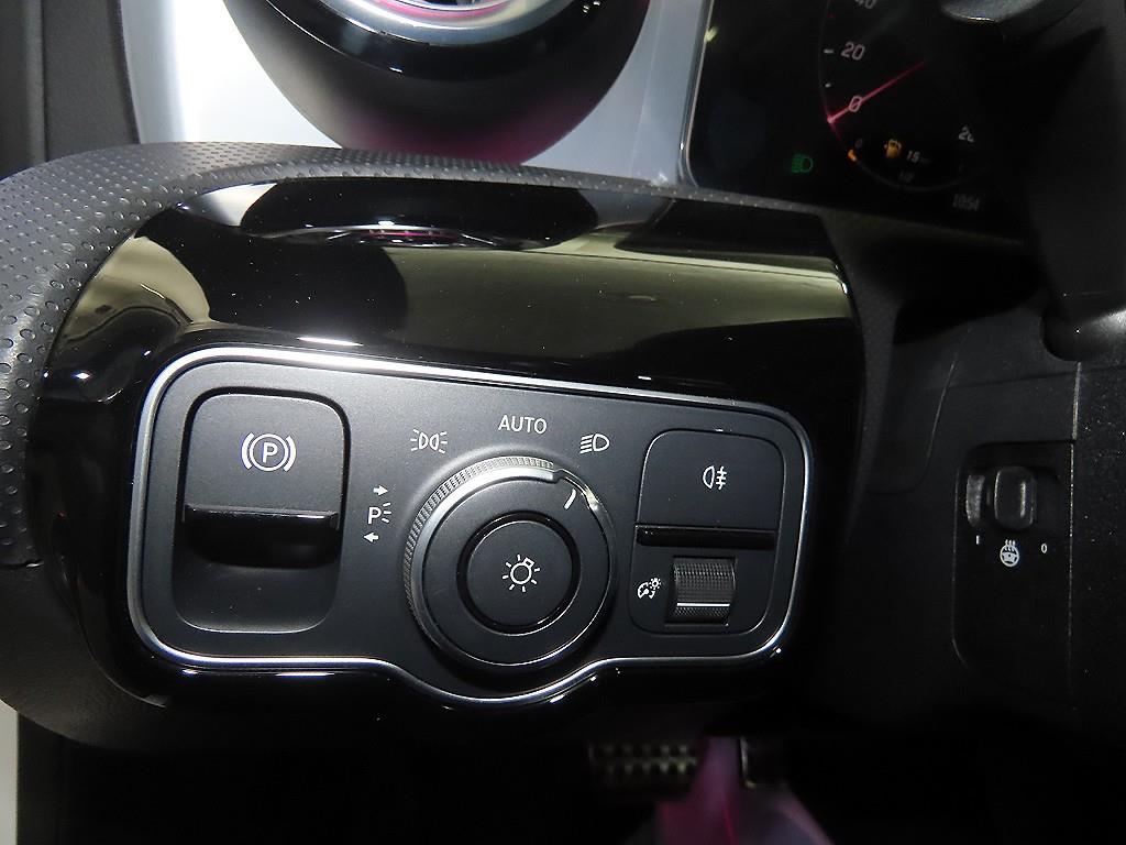 Mercedes Benz CLA Class 2025 Blanco - Importación desde Corea - HF Imports Iquique - Foto 14