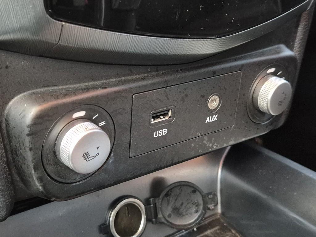 Ssangyong Tivoli - Vista 8