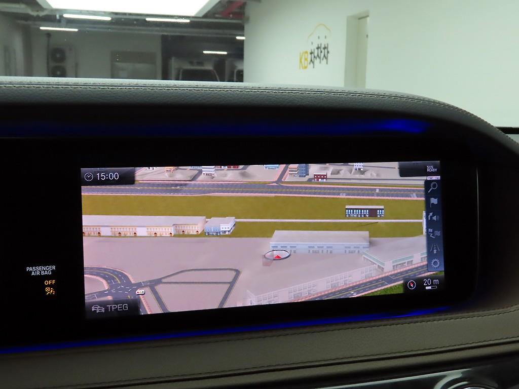 Mercedes Benz S Class - Vista 8