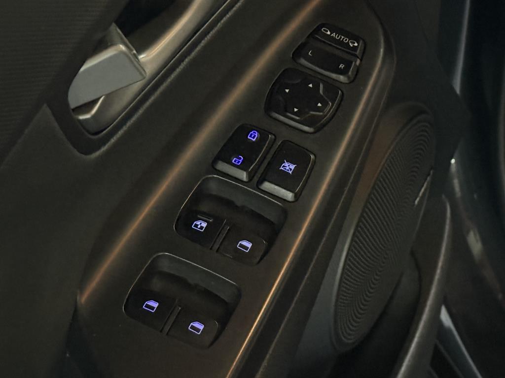 HYUNDAI Kona - Vista 11