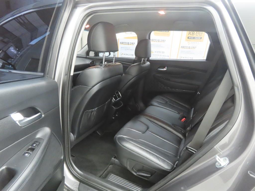 HYUNDAI Santa Fe - Vista 6