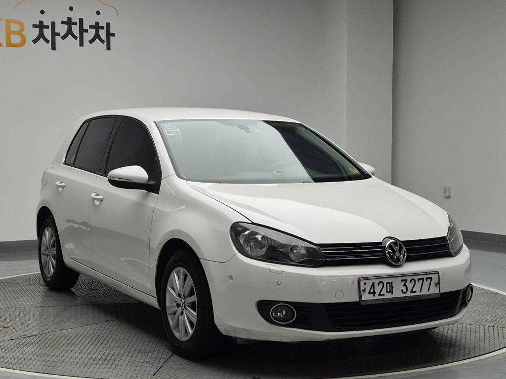 Volkswagen Golf - Vista 4