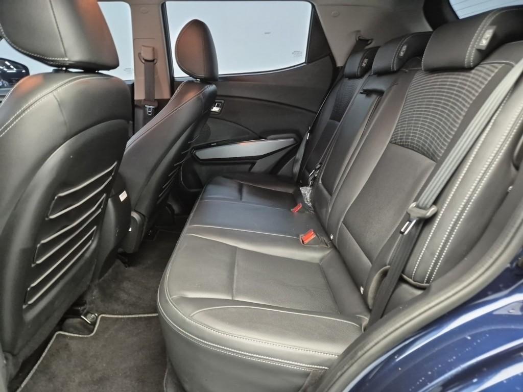 Ssangyong Tivoli - Vista 12