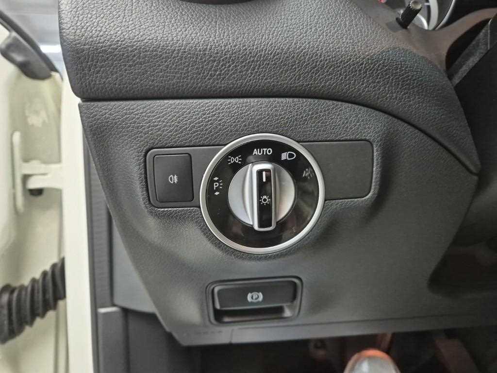 Mercedes Benz GLA Class 2016 Blanco - Importación desde Corea - HF Imports Iquique - Foto 17