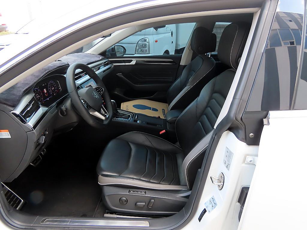 Volkswagen Arteon - Vista 5