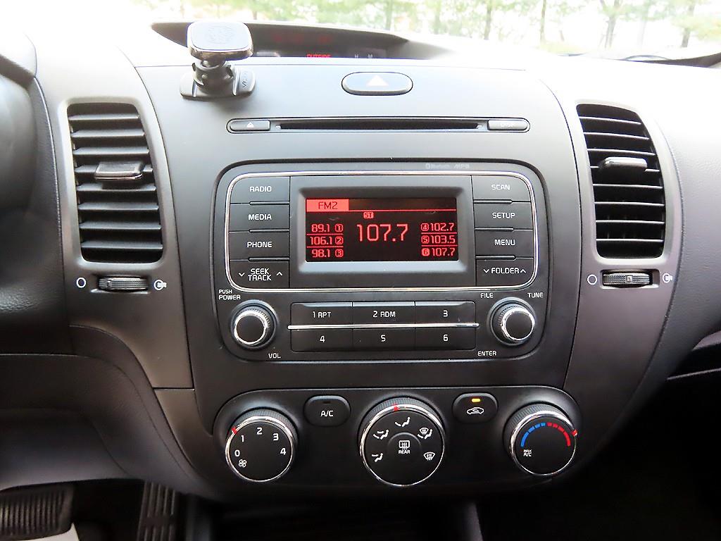 KIA K3 2015 Plateado - Importación desde Corea - HF Imports Iquique - Foto 13