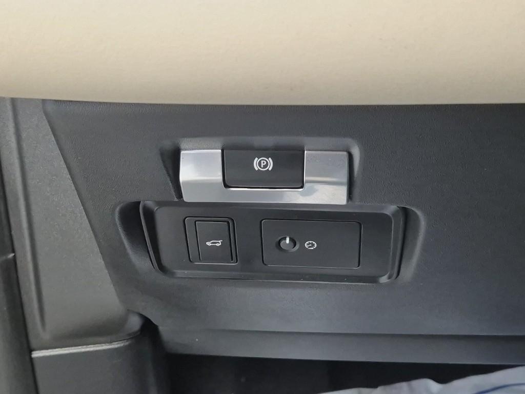 Land Rover Discovery Sports 2023 Gris - Importación desde Corea - HF Imports Iquique - Foto 18