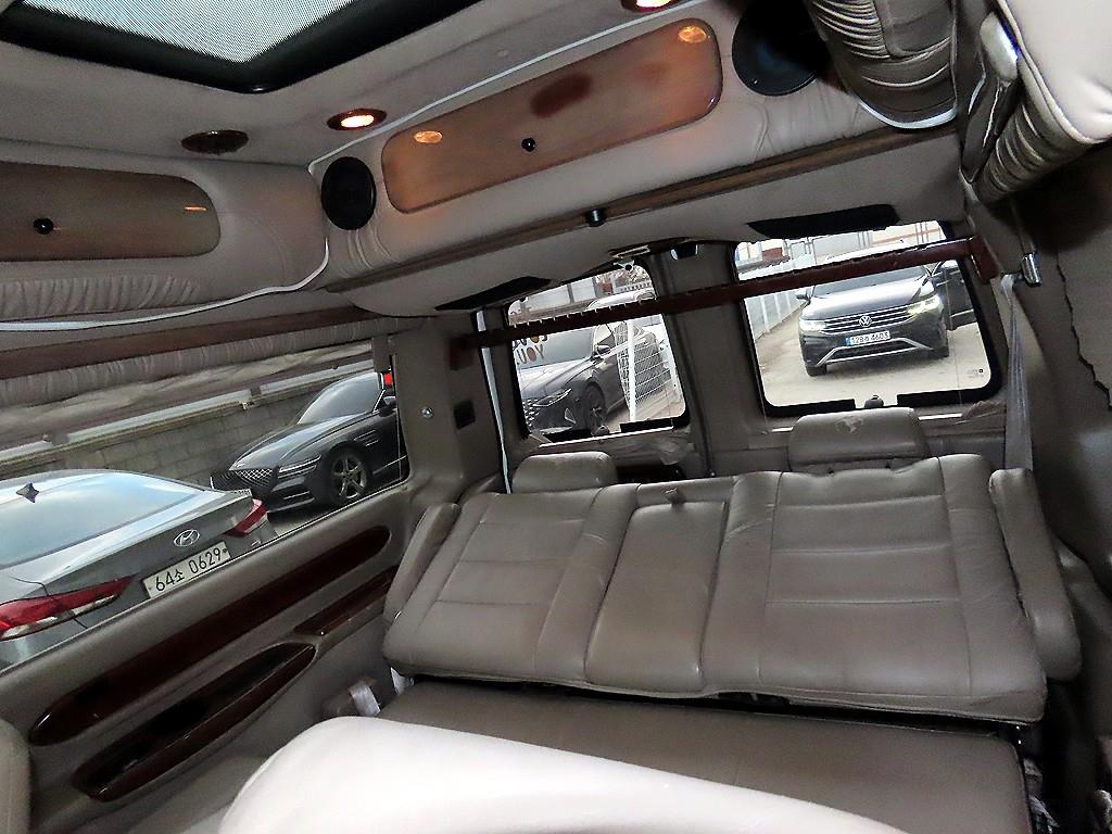 Chevrolet Express van - Vista 7