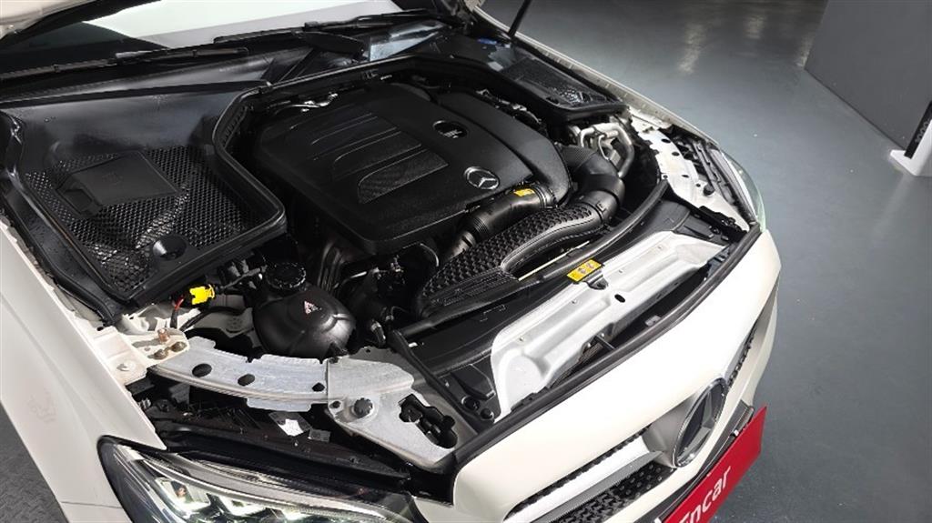 Mercedes Benz C Class - Vista 6