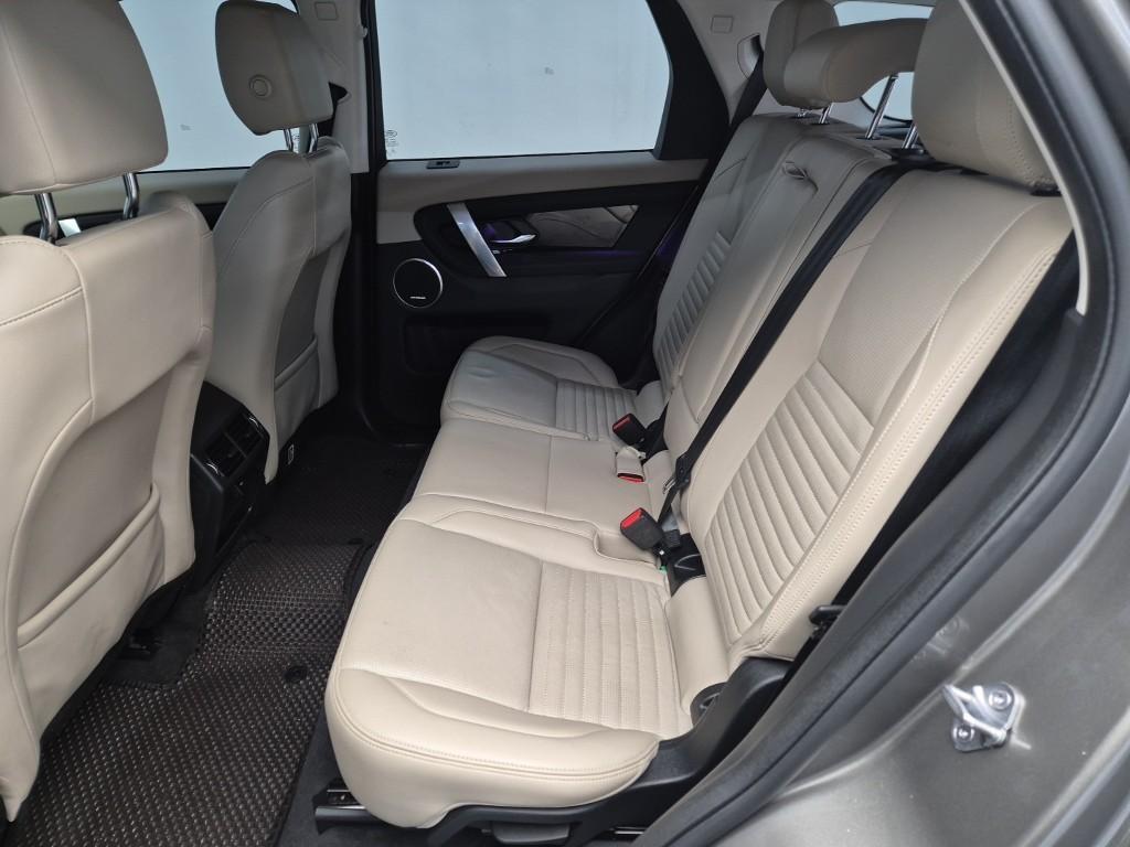 Land Rover Discovery Sports - Vista 12