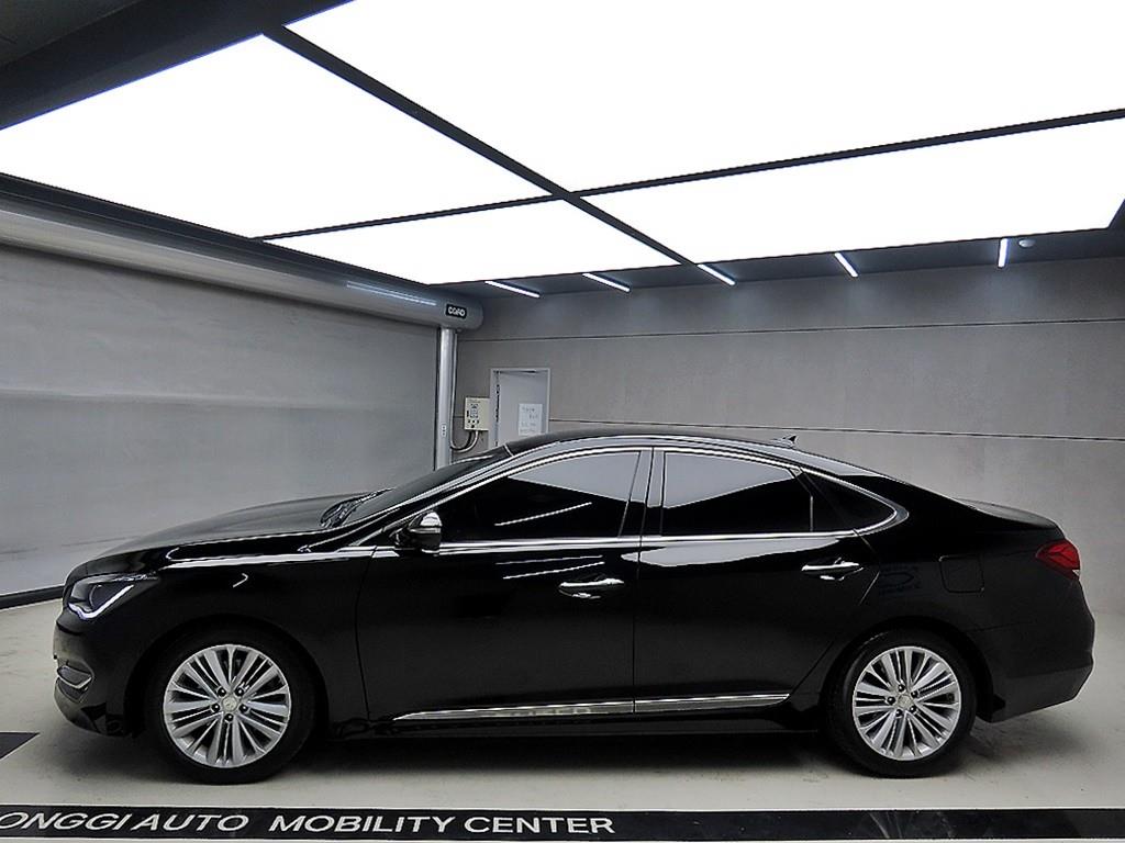 HYUNDAI Aslan - Vista 4