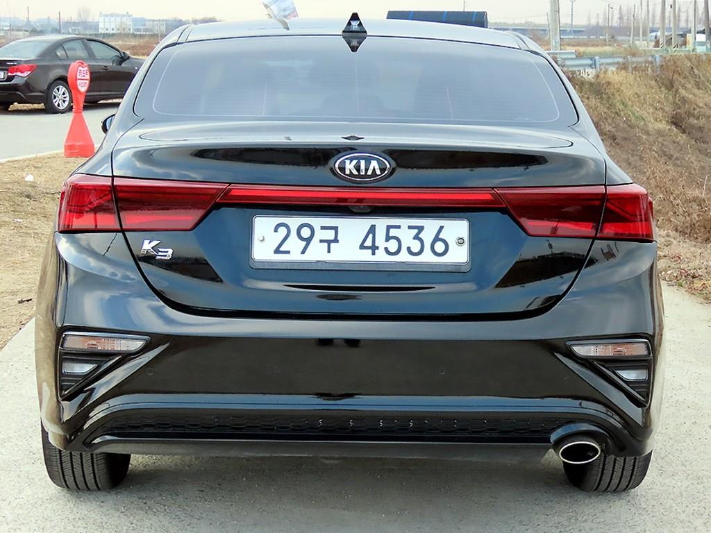 KIA K3 - Vista 4