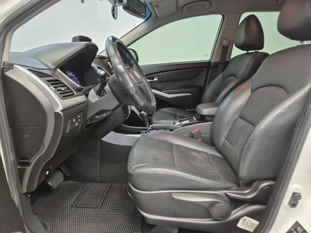 Ssangyong Korando - Vista 11