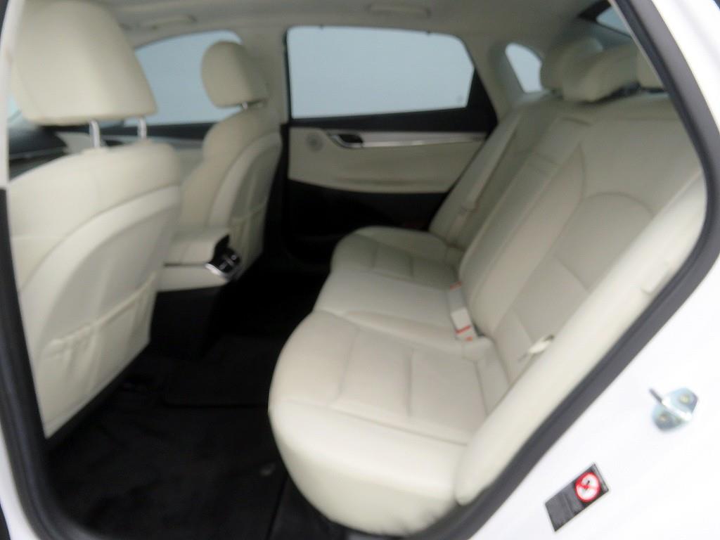 HYUNDAI Grandeur - Vista 7