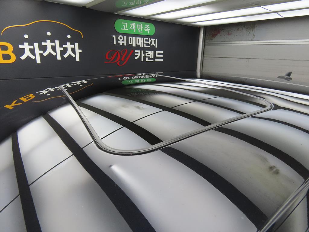 Volkswagen Passat 2018 Negro - Importación desde Corea - HF Imports Iquique - Foto 16