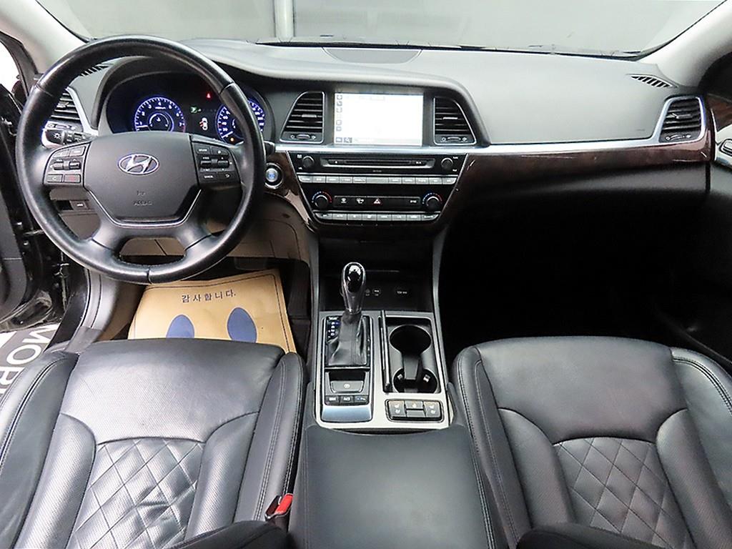 HYUNDAI Aslan - Vista 7