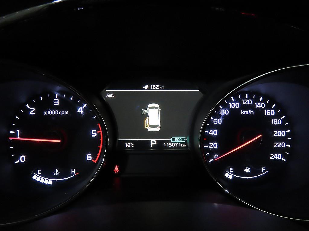 KIA Carnival - Vista 9