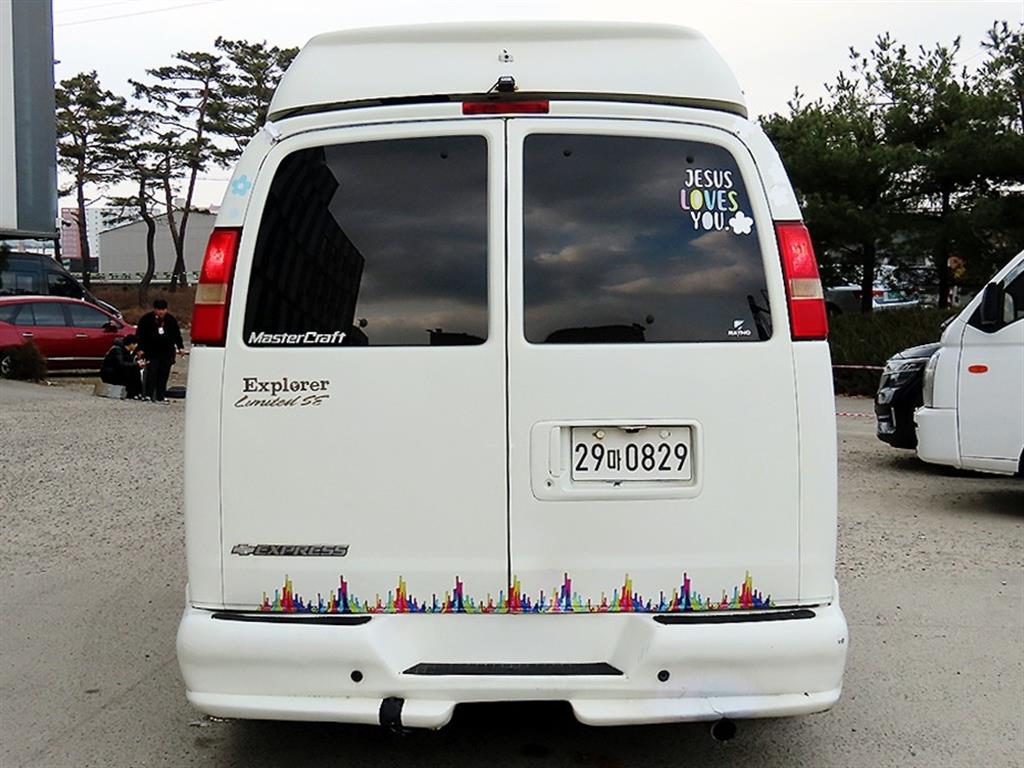 Chevrolet Express van - Vista 4