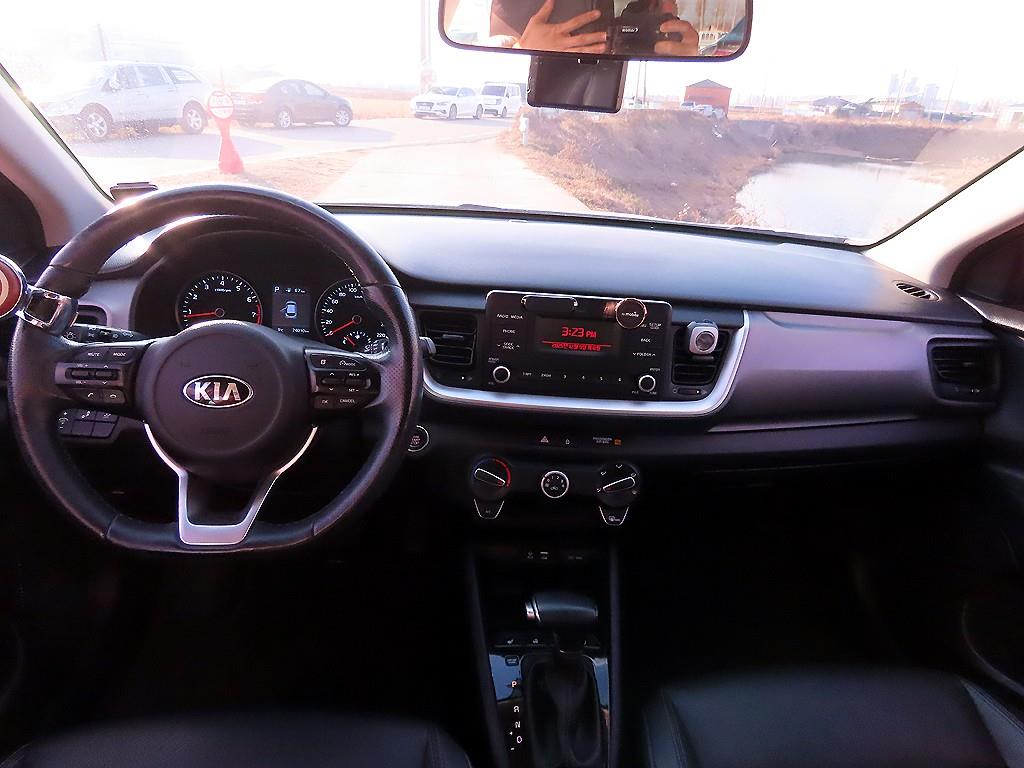 KIA Stonic - Vista 9