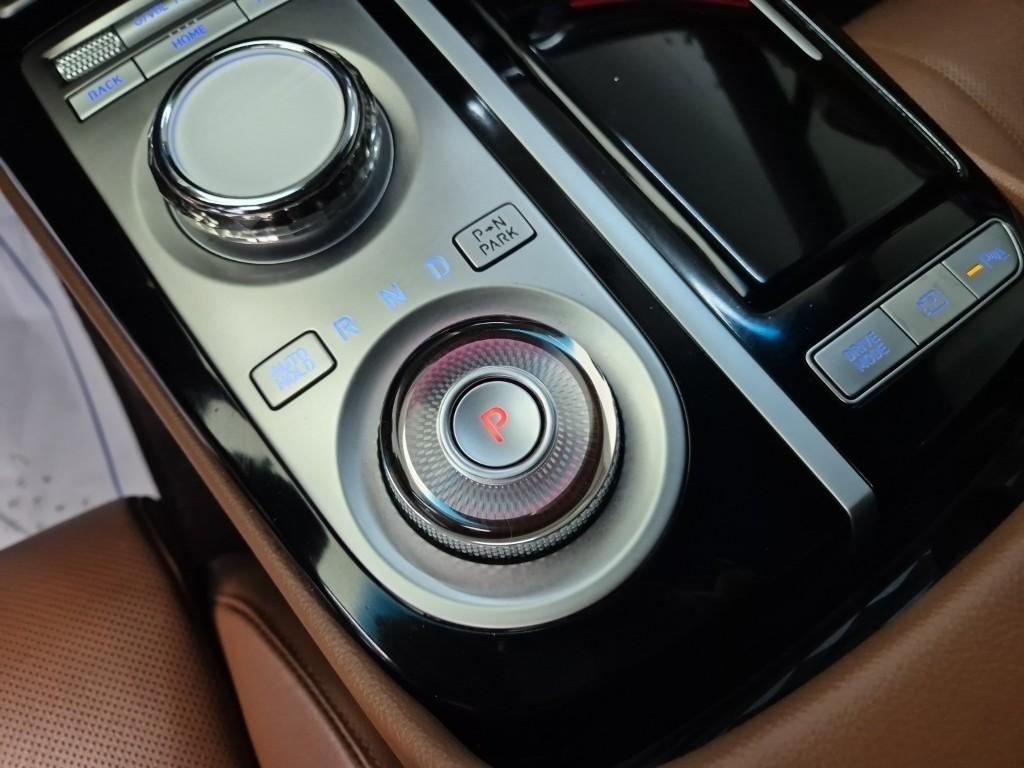 Genesis G80 - Vista 8