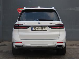 BMW X7 - Vista 8