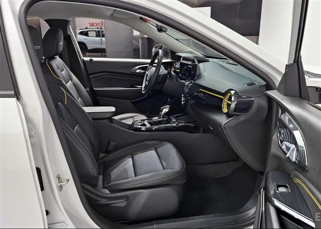 Chevrolet Trax - Vista 10