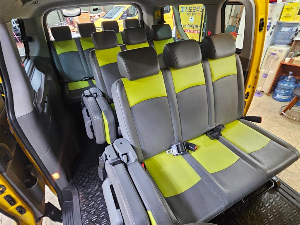 HYUNDAI Starex 2019 Amarillo - Importación desde Corea - HF Imports Iquique - Foto 18