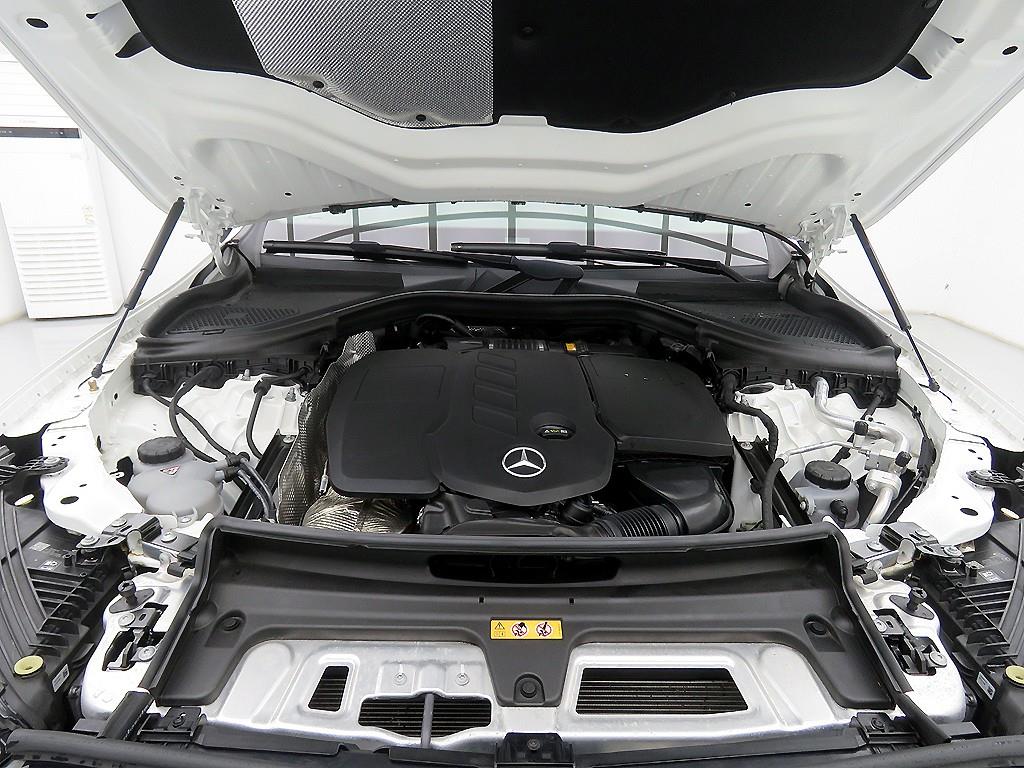 Mercedes Benz GLC Class 2023 Blanco - Importación desde Corea - HF Imports Iquique - Foto 19