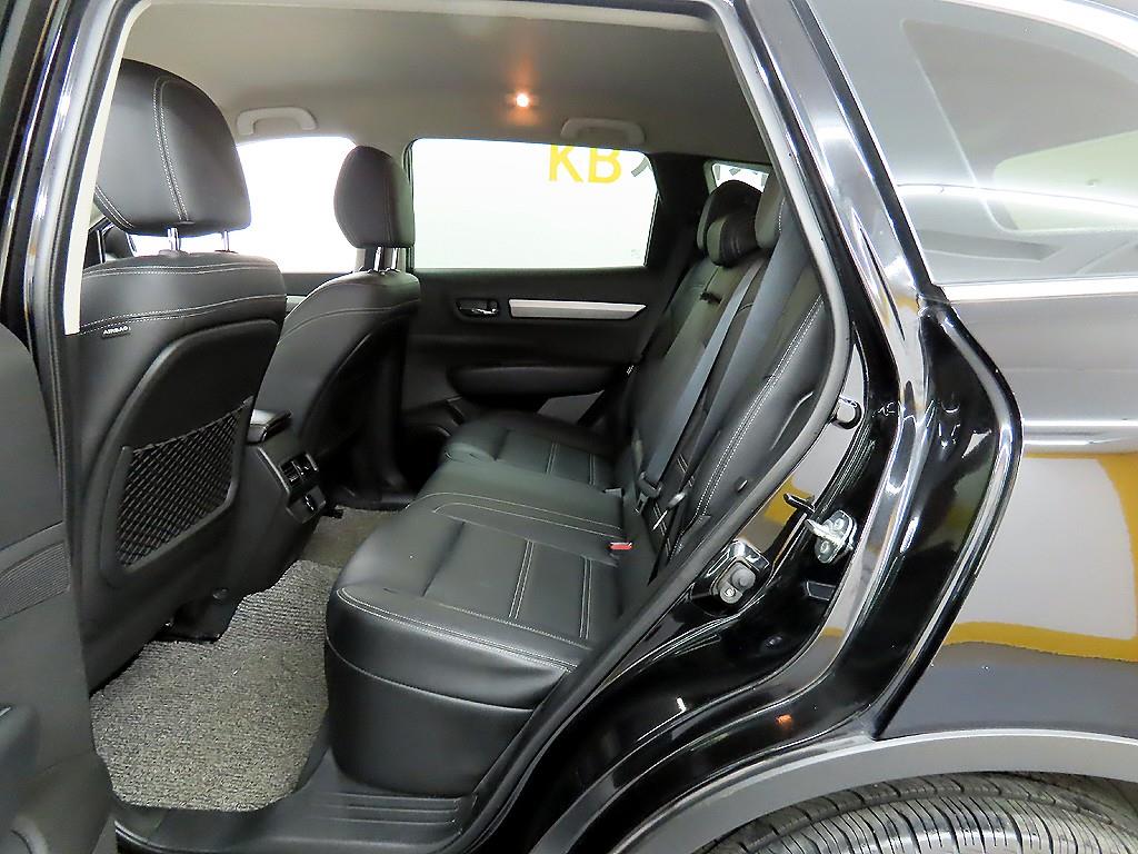 SAMSUNG QM6 - Vista 6