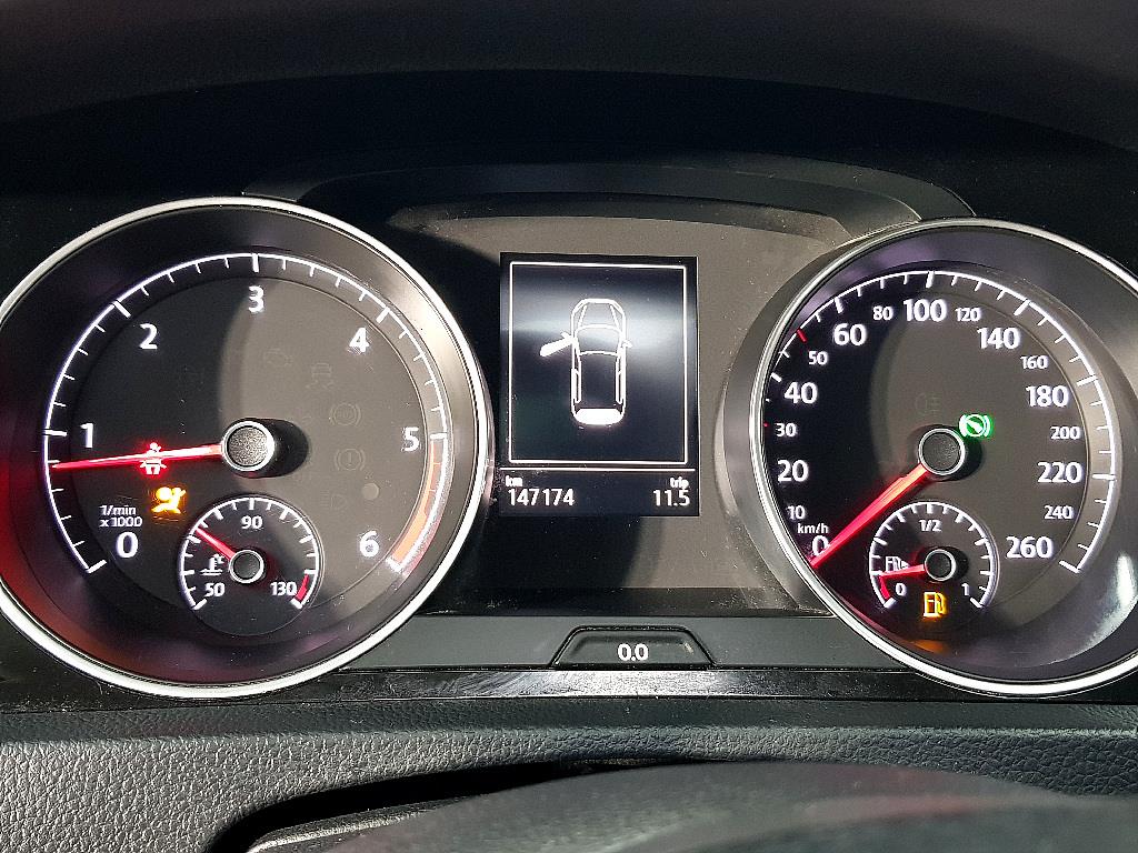 Volkswagen Golf - Vista 7