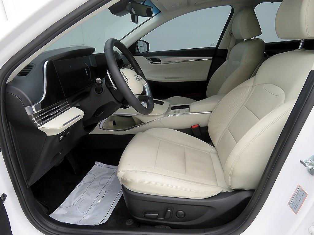 HYUNDAI Grandeur - Vista 6