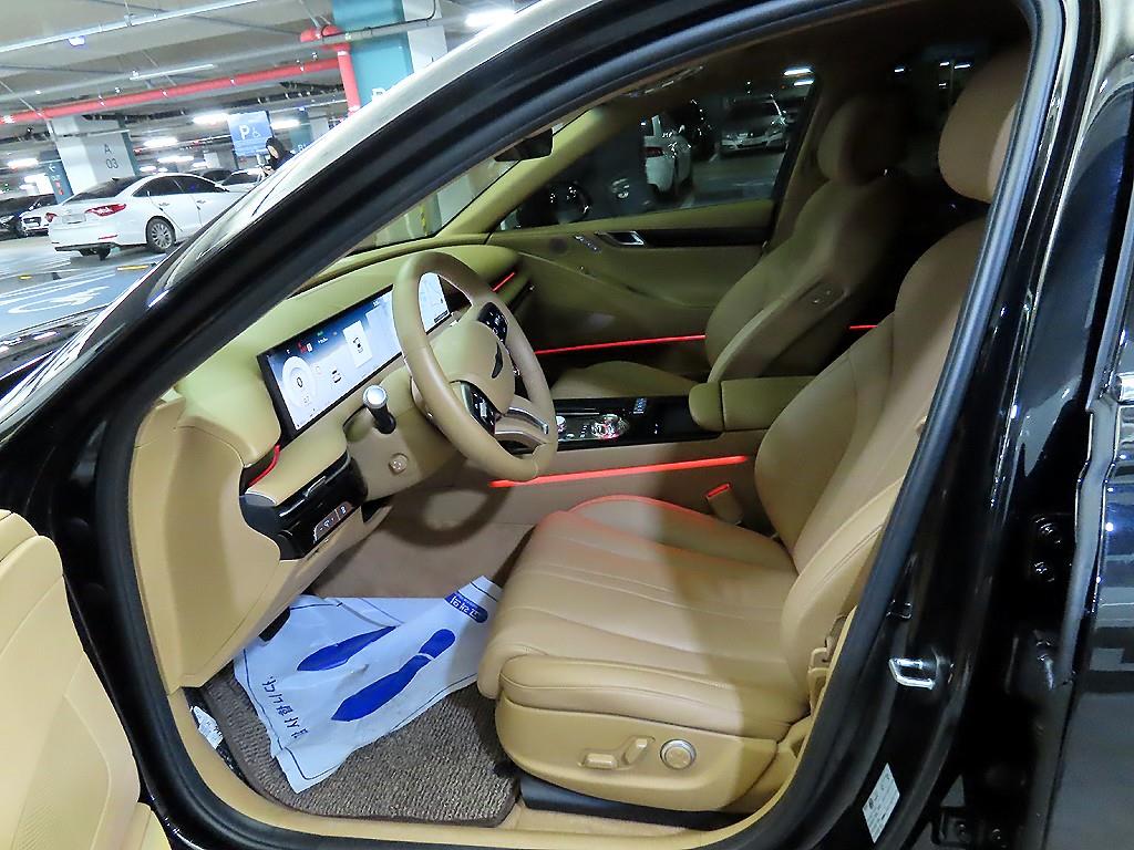 Genesis G80 - Vista 6