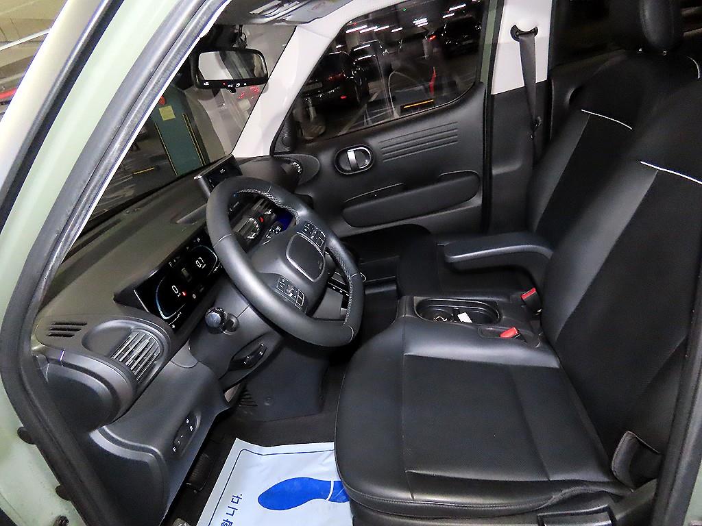 HYUNDAI Casper - Vista 6