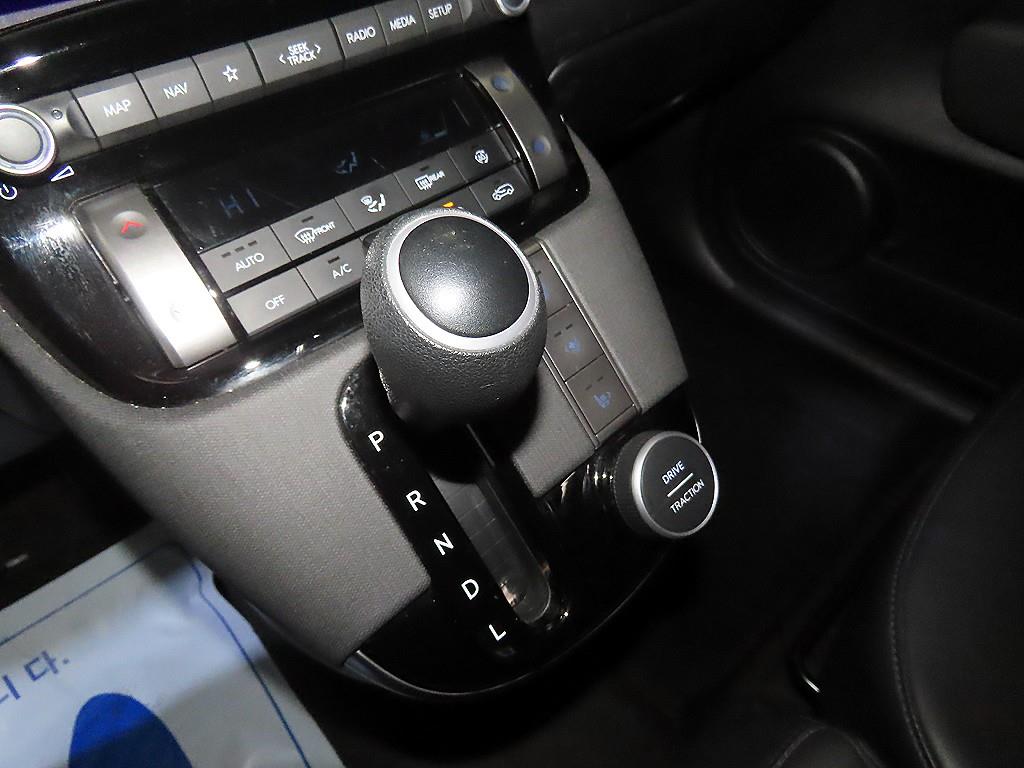 HYUNDAI Casper - Vista 12