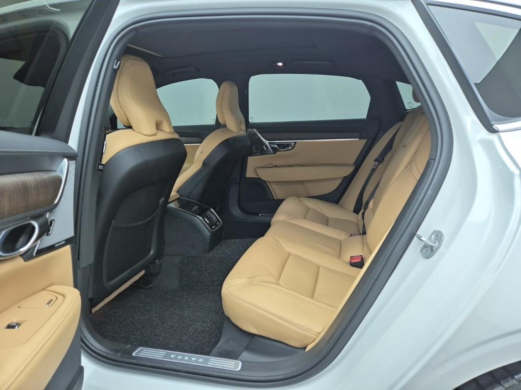 Volvo S90 - Vista 12