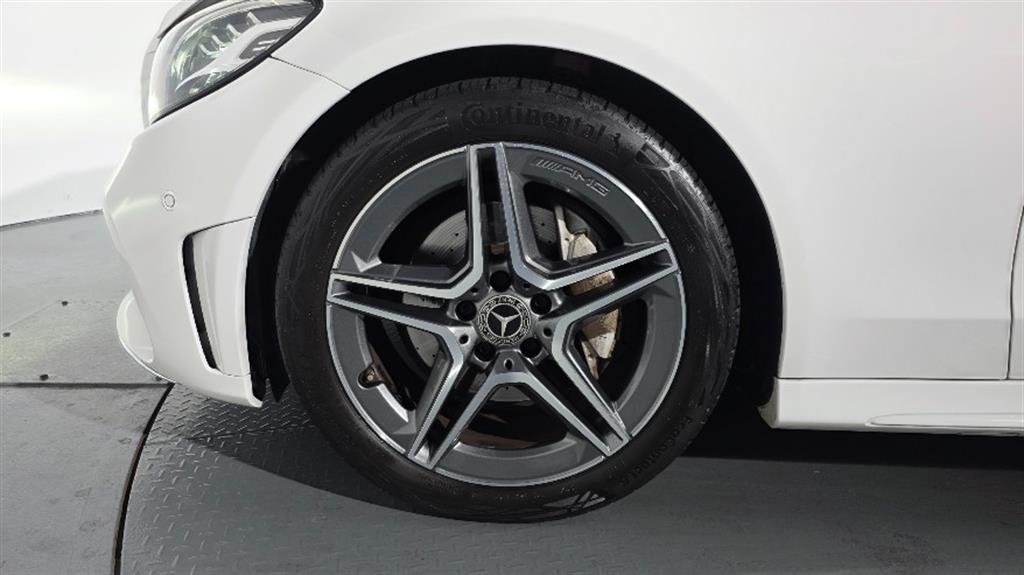 Mercedes Benz C Class - Vista 5