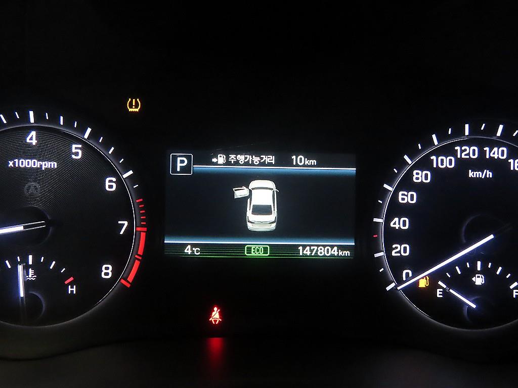 Genesis G80 - Vista 9