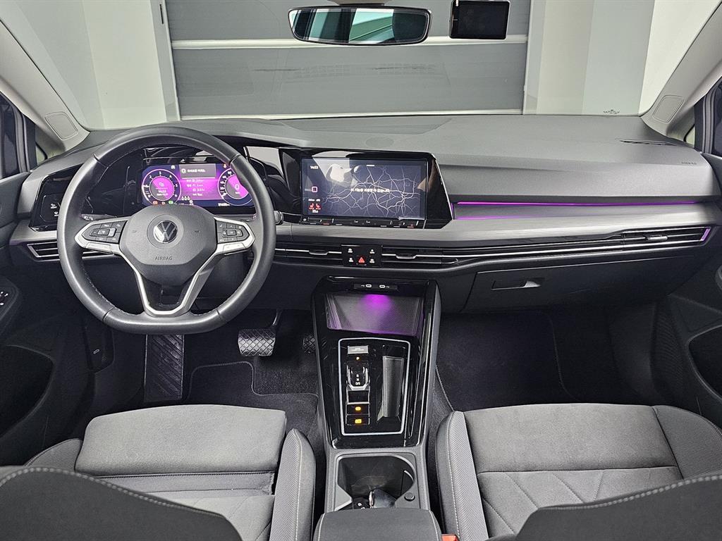 Volkswagen Golf - Vista 7