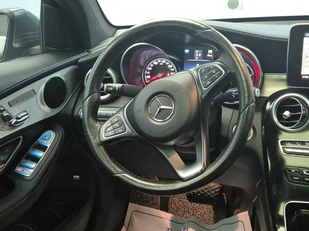 Mercedes Benz GLC Class - Vista 9