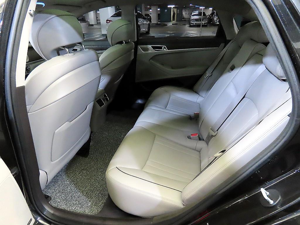 Genesis G80 - Vista 7